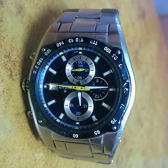 Watch - Picture 3 of 3